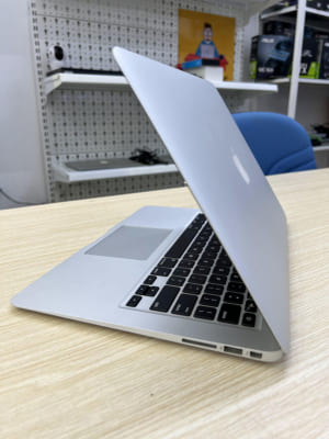 Laptop Apple MacBook Air 2017 cũ (13.3