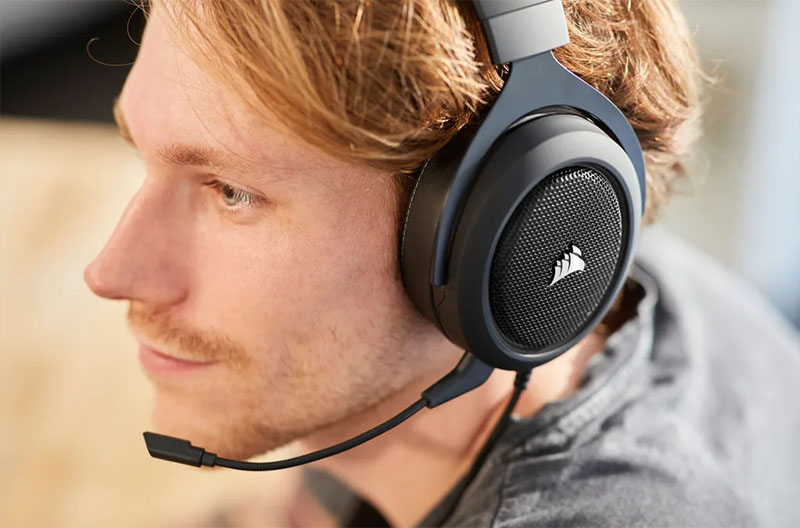 Tai nghe Corsair HS60 Pro Surround Carbon chuyên game