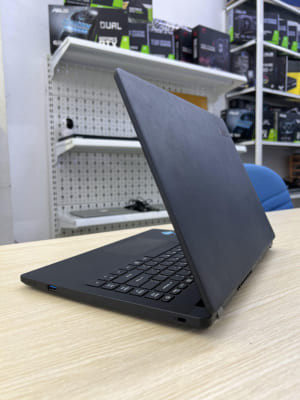 Laptop cũ Acer TravelMate P2 TMP214-53-5571 Core i5 - 1135G7 / 16GB / SSD 512GB / 14.0 inch FHD